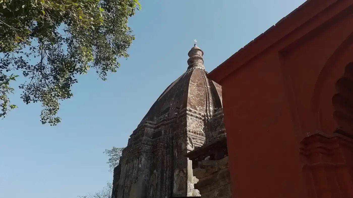 Temple dome at the Hayagriva Madhava complex, Hajo
