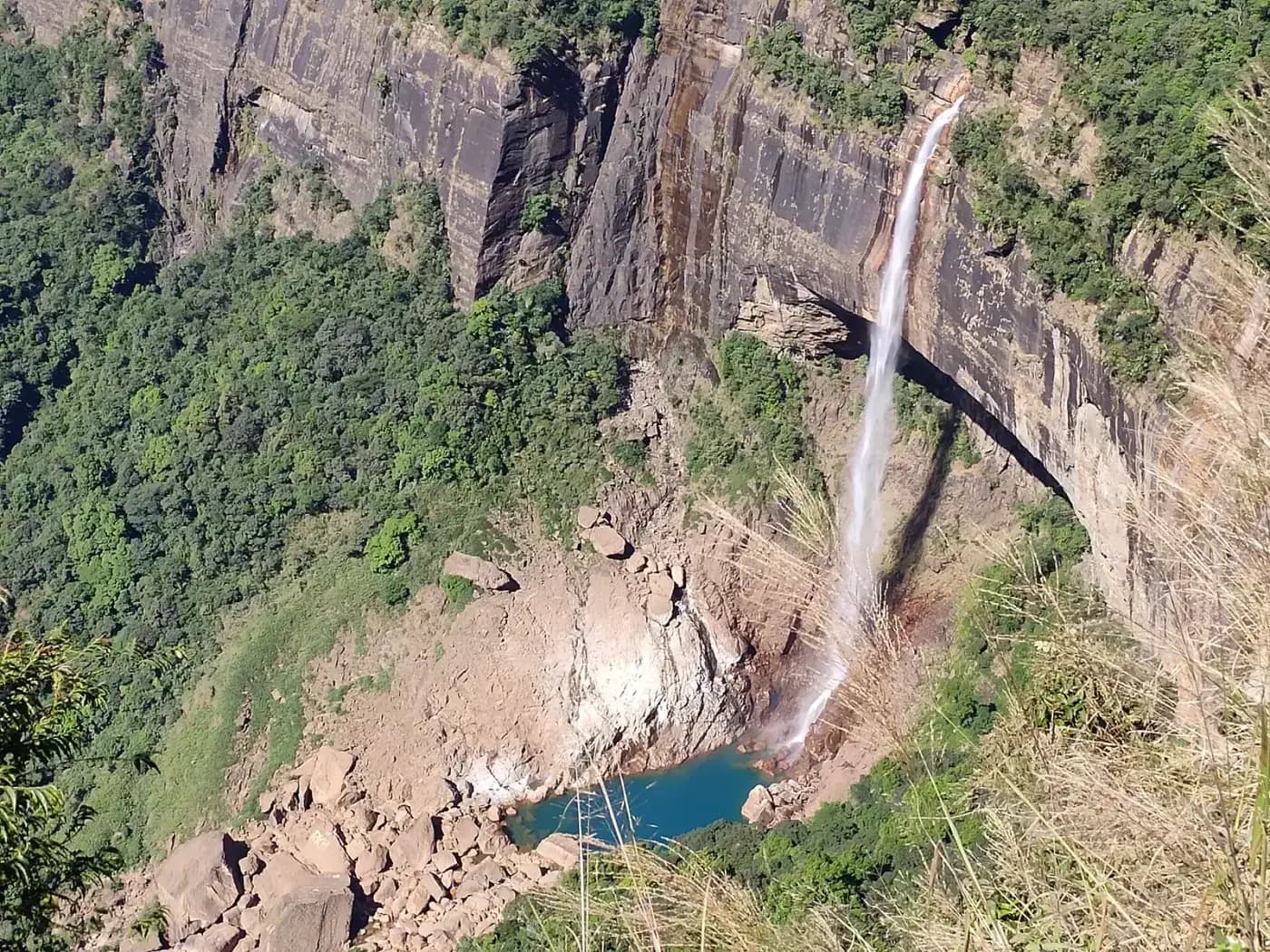 Turquoise pool at the base of Nohkalikai Falls, Meghalaya