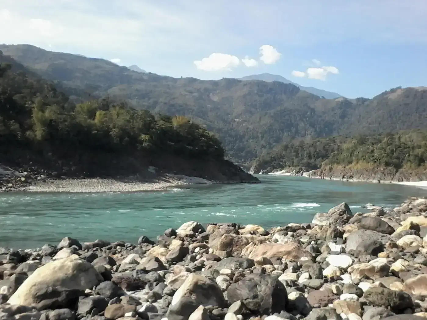 Rocky banks of the Siang river