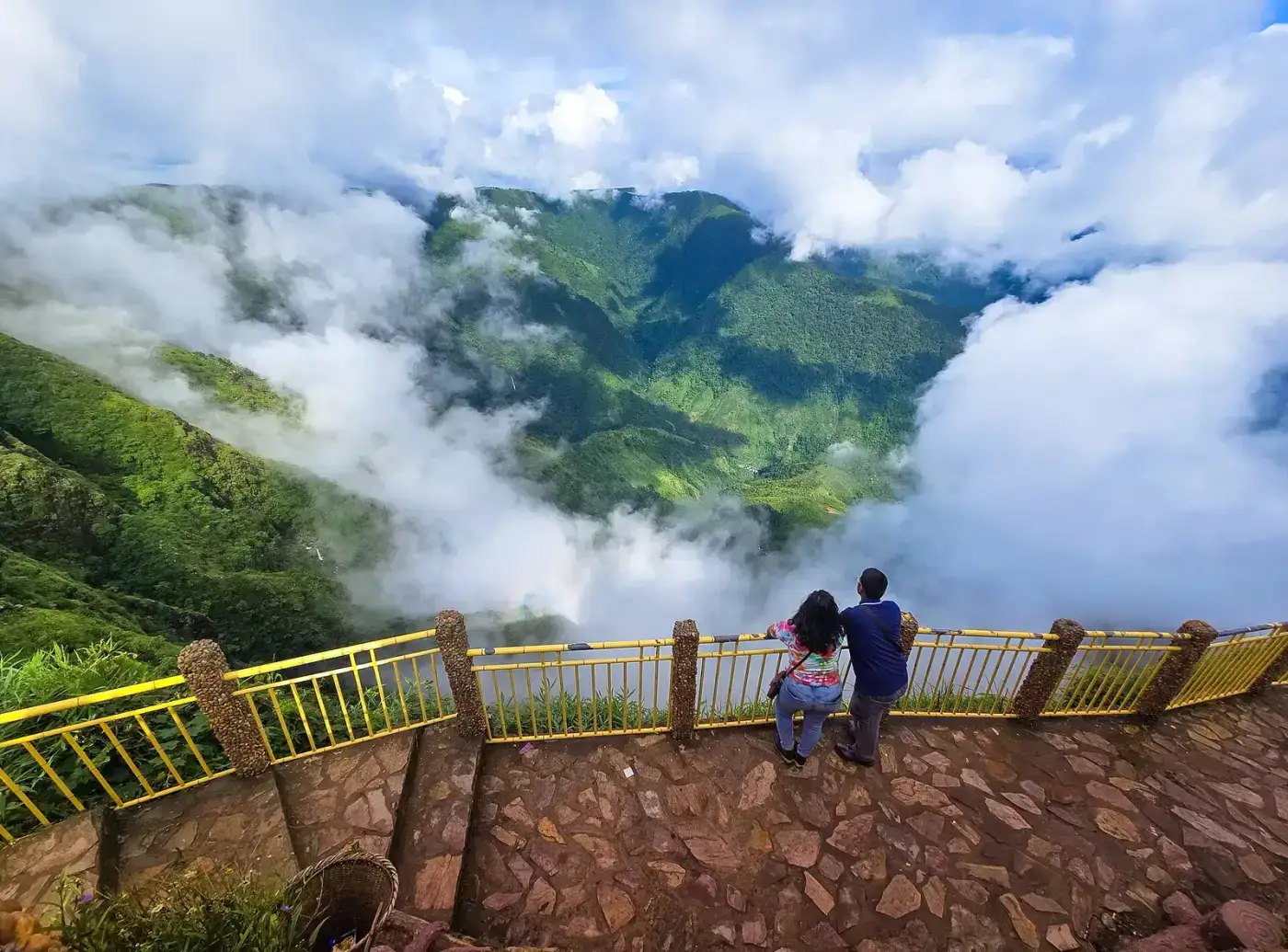 Clouds drifting through the valleys below Laitlum viewpoint